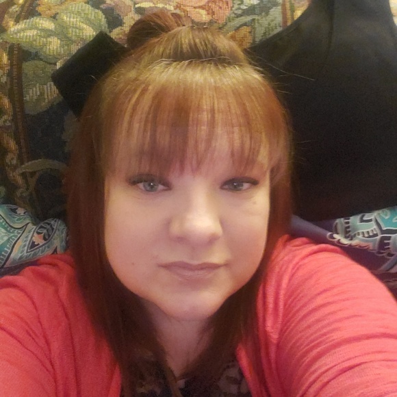 Meet your Posher, Pamela - Picture 1 of 1